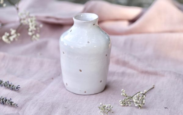 Piccolo vaso a pallini incisi